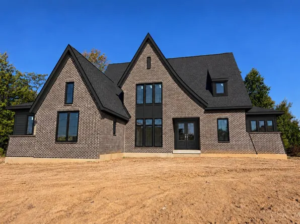 9867 Kensington Ln, Mason, OH 45040