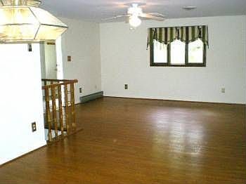 5th image of 47 Smokewood Dr