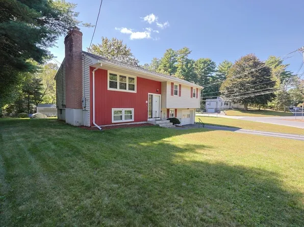 12 West St, Foxboro, MA 02035