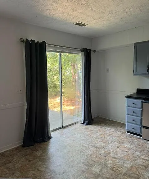 237 Cameron St — Photo 8