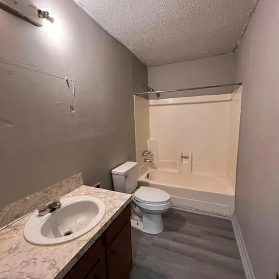 334 Brevard St #F — Photo 5