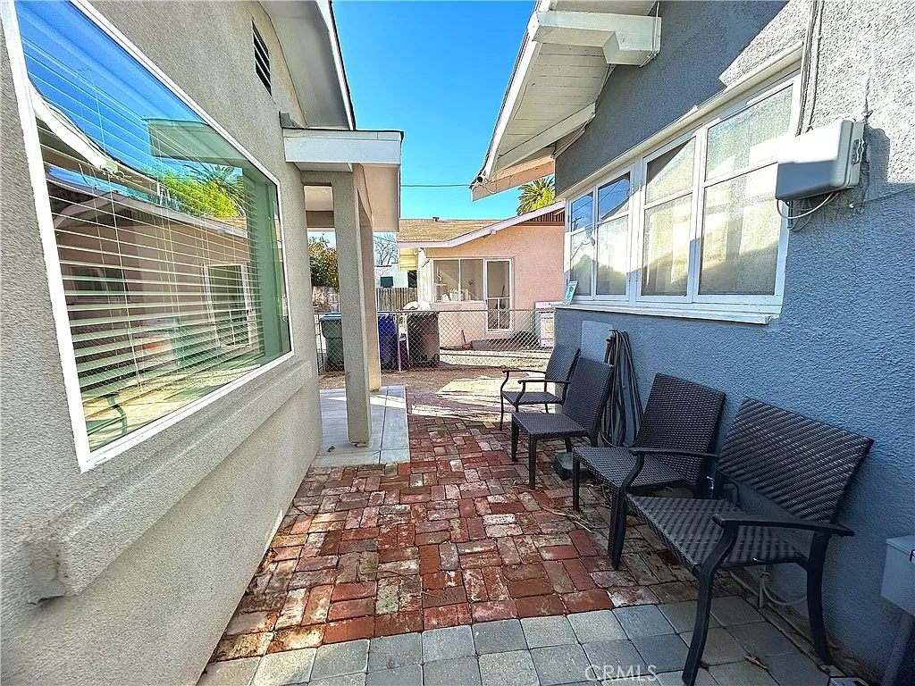 1 bed, 500 sqft, $1,950 — Photo 2