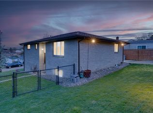 100 Virginia Dr, Oakdale, PA 15071