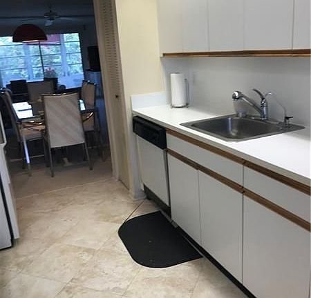 4th image of 1602 Abaco Dr APT F3