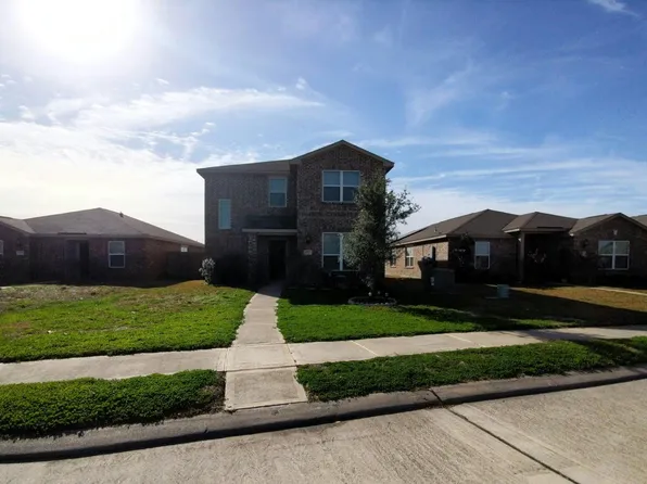 12027 Windage Dr, La Marque, TX 77568