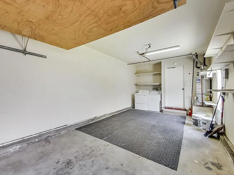 1709 Valota Rd — Photo 22