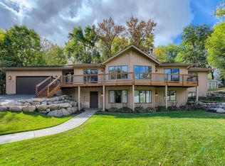 4015 Dahl Rd, Mound, MN 55364