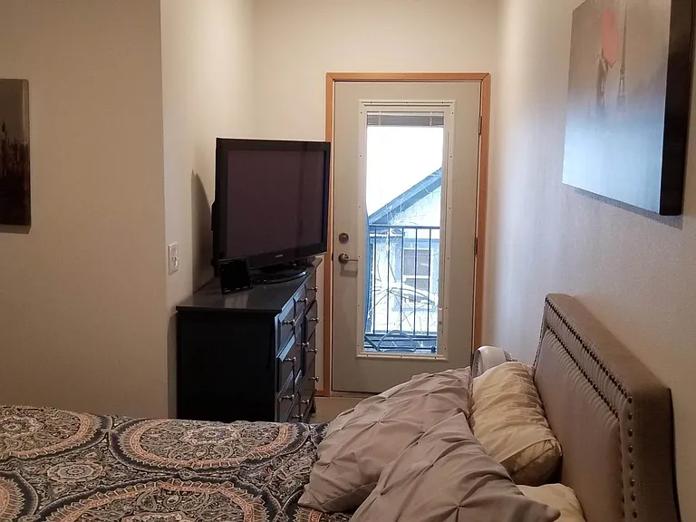 209 S Chestnut St — Photo 18