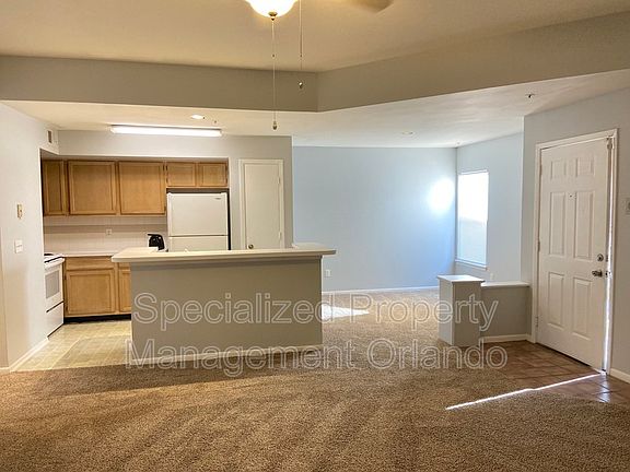 5th image of 494 N Pin Oak 306 Pl