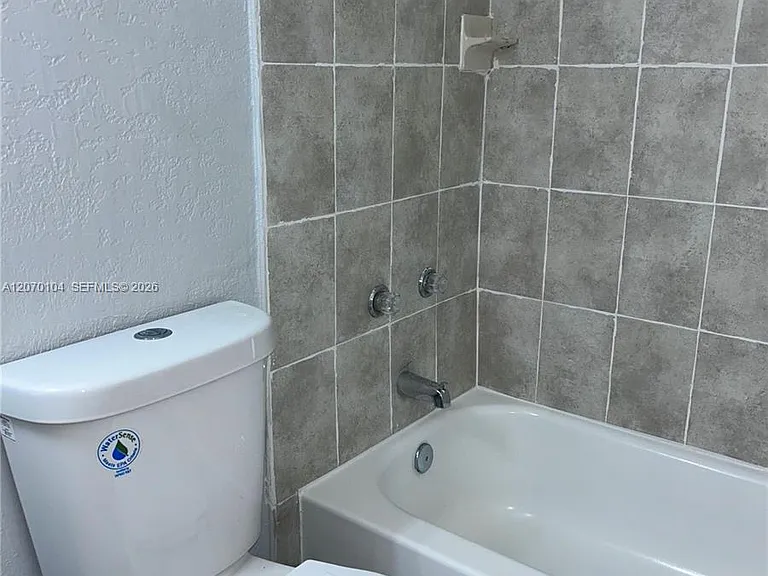 2181 Catherine Dr #2 — Photo 5