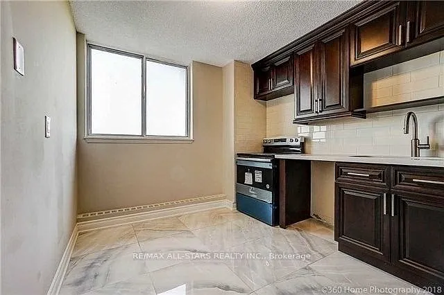100 Wingarden Ct #1812 — Photo 4