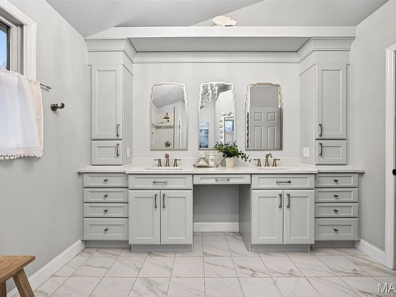 4th image of 4 Rudder Ct