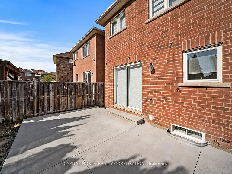 231 Venice Gate Dr — Photo 37