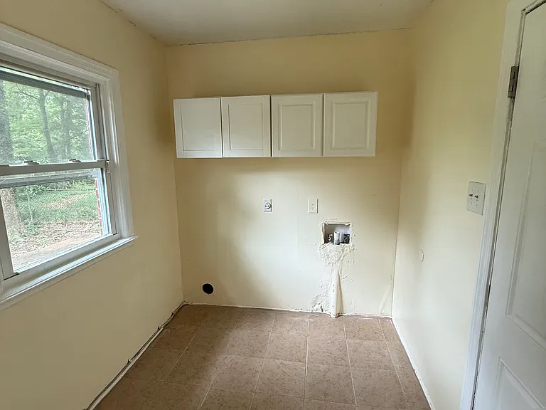 1838 Woodburn Dr — Photo 17