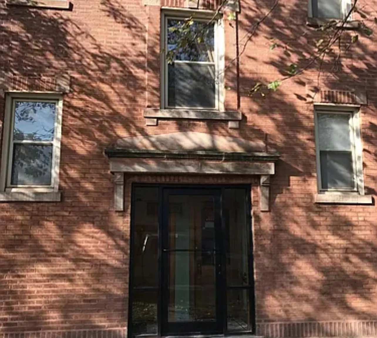 3754 N Lamon Ave — Photo 1