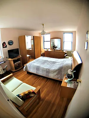 Sold by NYC Realty Brokers LLC | media 5