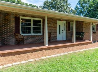 1494 W Westmoreland Rd, King, NC 27021