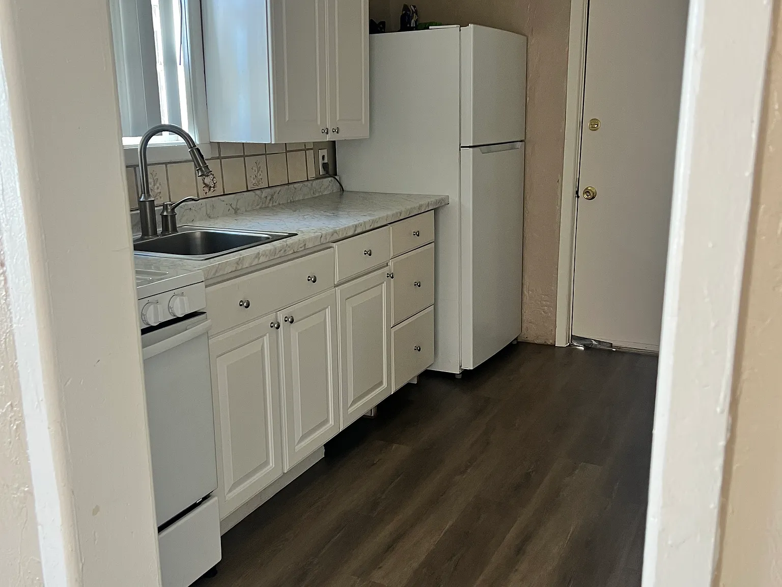 2 bed, 804 sqft, $1,299 — Photo 4