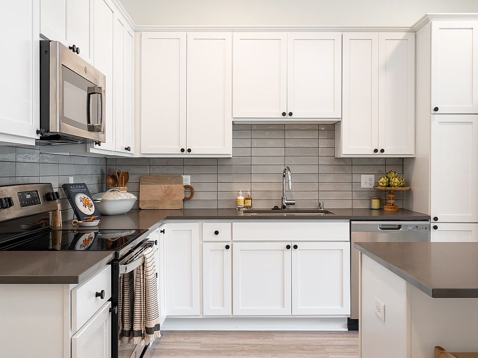 1st image of 3903 Cedar Grove Pkwy #3994645