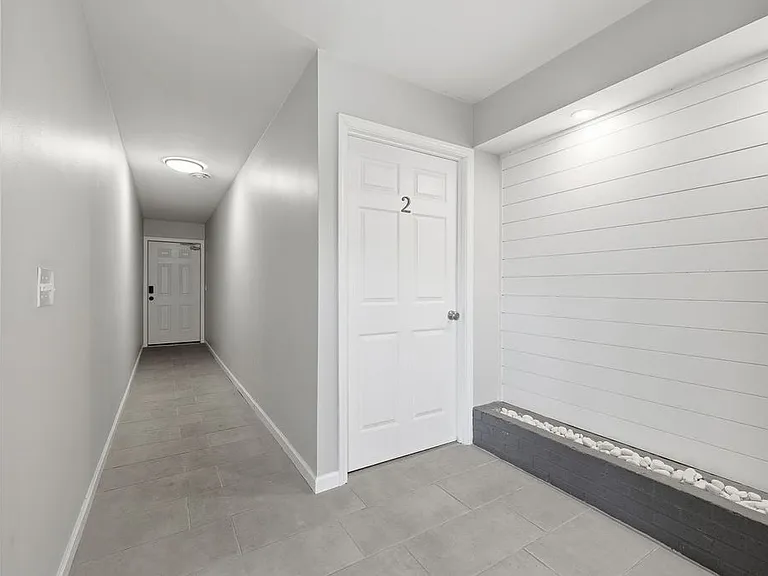 113 Lasalle St #3 — Photo 7