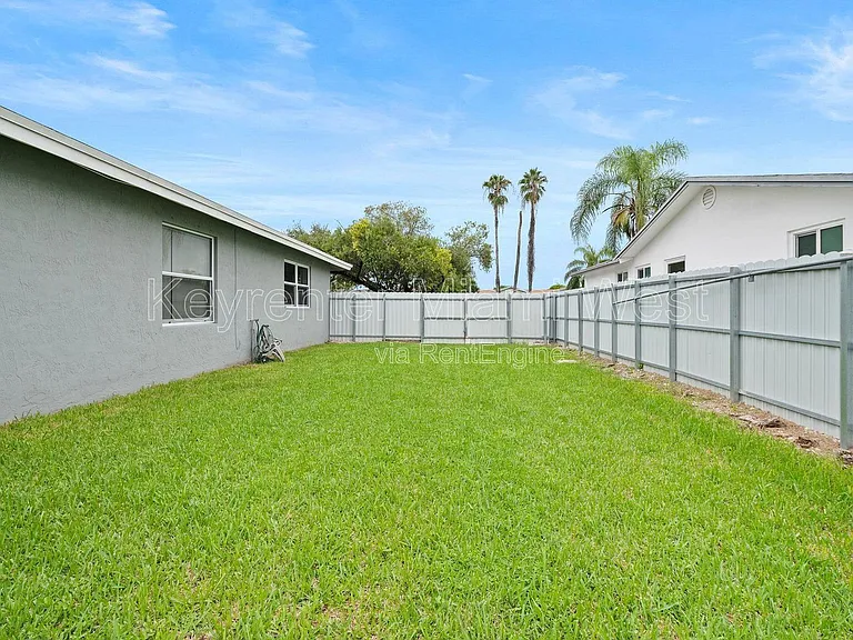 14290 SW 287th St — Photo 22