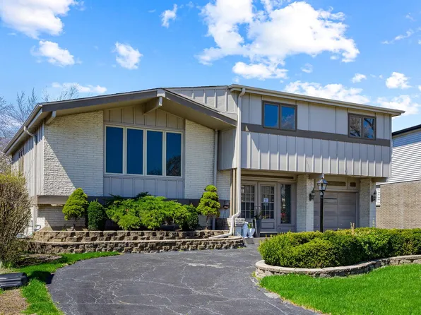 9910 Wendy Way, Niles, IL 60714