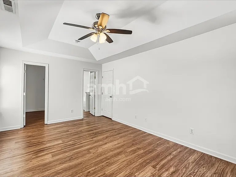 117 Rock Glen Ct — Photo 10