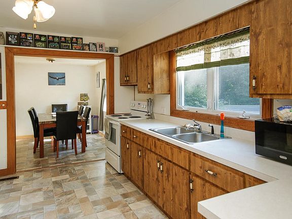 22957 pine lake road-105