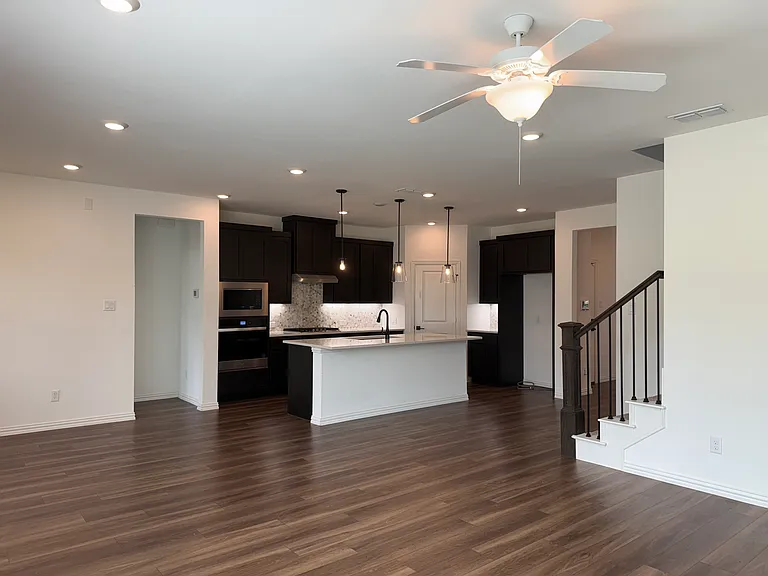 2308 Wheatgrass Way — Photo 3