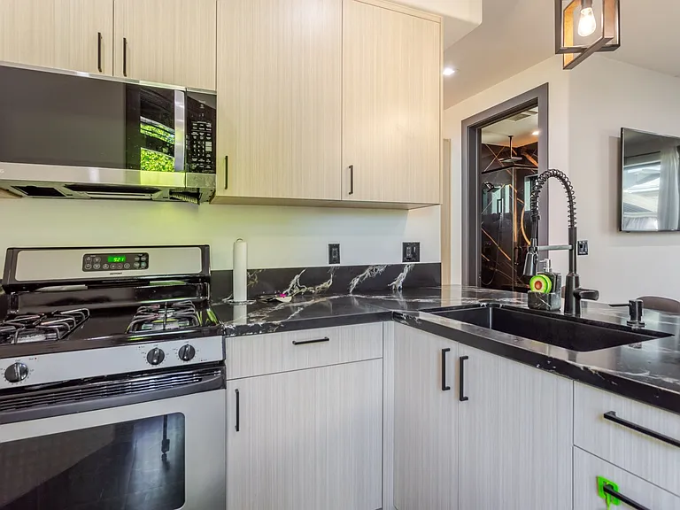 8250 Morse Ave — Photo 15