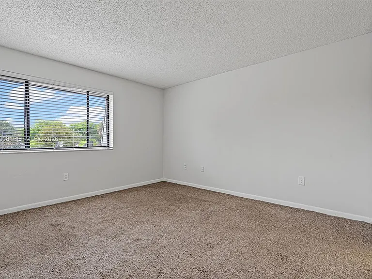319 NW 109th Ave #3B — Photo 22