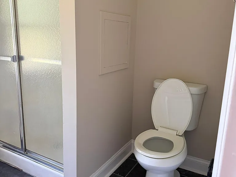 317 Winston Ave #B — Photo 7
