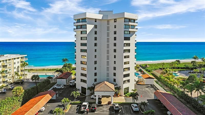 1st image of 600 Ocean Dr APT 2D