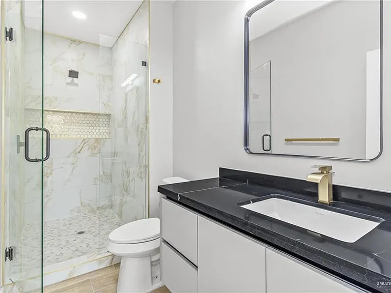 103 Yosemite Dr #2 — Photo 9