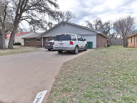 3rd image of 2945 Cumberland Dr