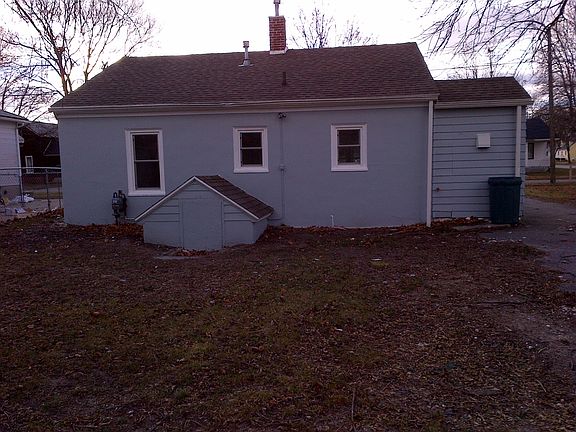 2nd image of 1003 Mercer St