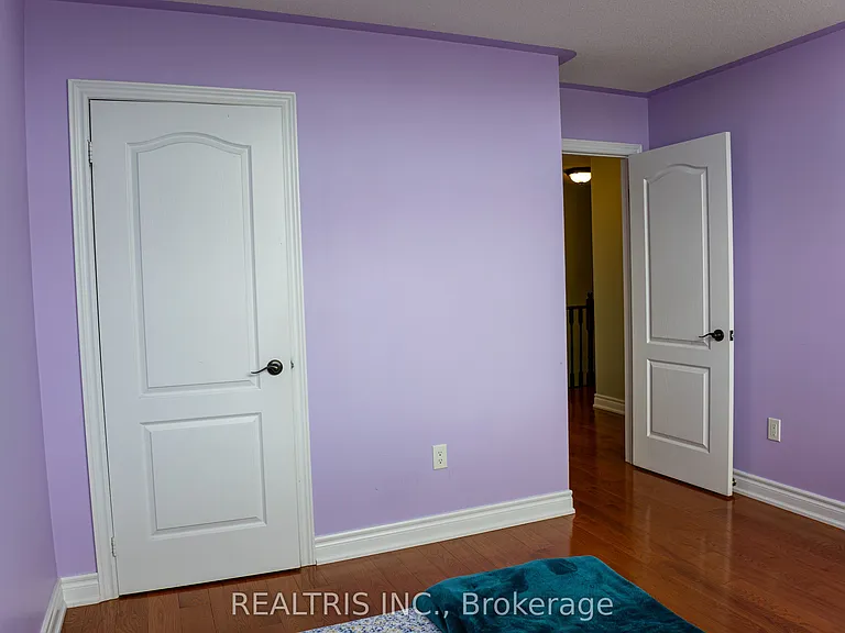 7 Mantle Ave — Photo 24