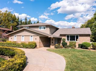 25219 Duffield Rd, Beachwood, OH 44122