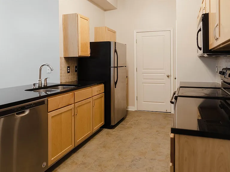 2020 5th Ave S #137 — Photo 8