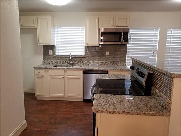 5th image of 1212 Cuero Dr