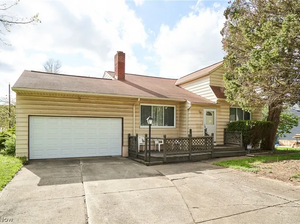 7322 Markal Dr, Middleburg Heights, OH 44130