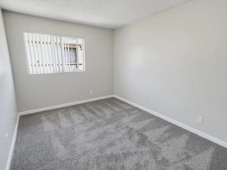 Moss Garden Apartments — Photo 33