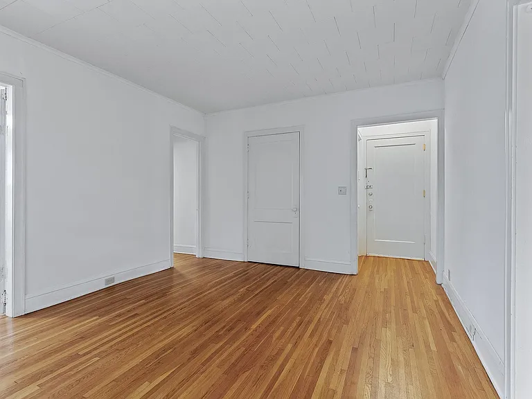 2219 Garfield Ave Apartments | Origen Living — Photo 10
