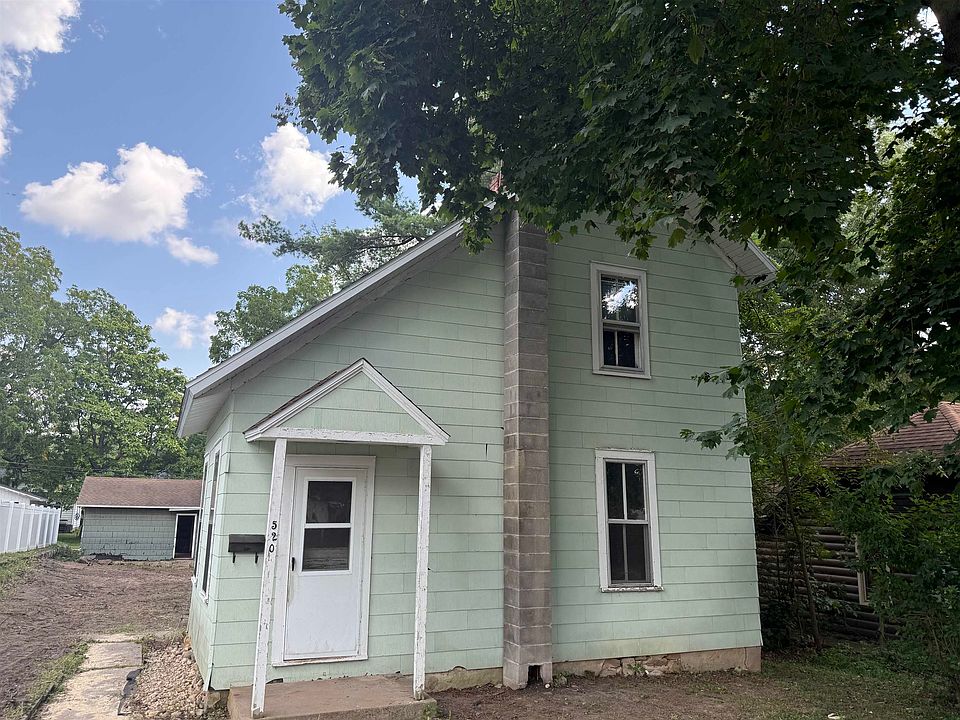 1st image of 520 Cedar St