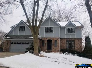 16527 Spring Cir, Omaha, NE 68130