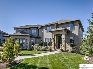 23638 Laci St, Elkhorn, NE 68022