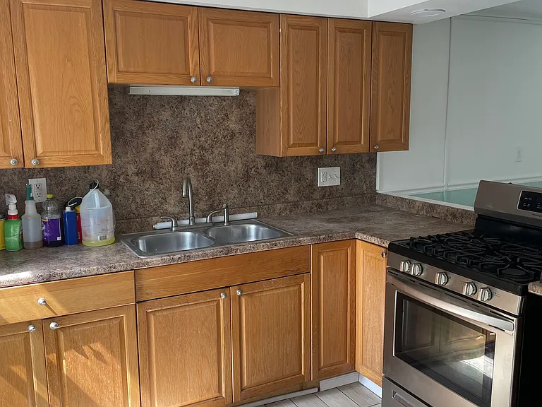 142 Analomink St #2 — Photo 2