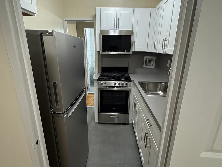 166-05 Highland Ave #4T — Photo 4