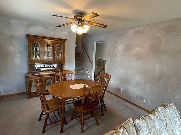 5th image of 13541 Le Claire Ave