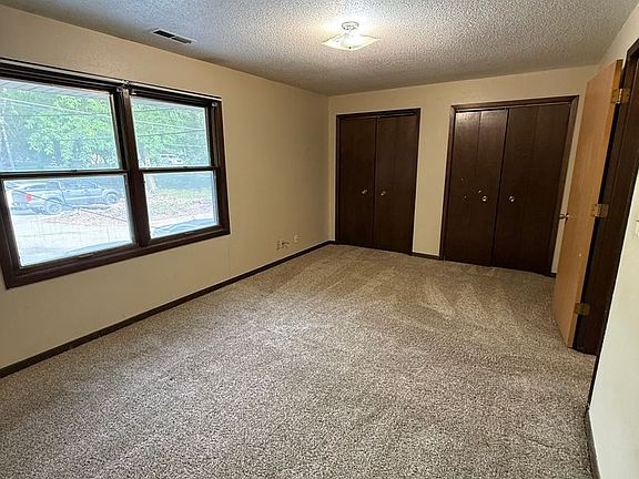 5th image of 812 N 7th St APT 5